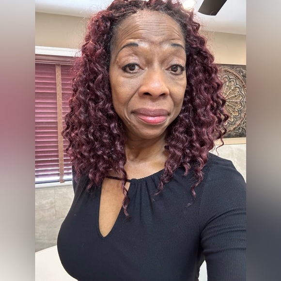 Meet your Posher… - Picture 2 of 2